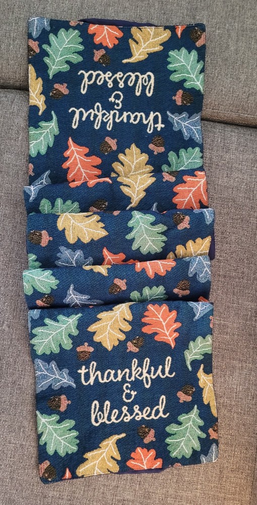 Table Runnet. Fall Decor. Blue. Fall Leaves.