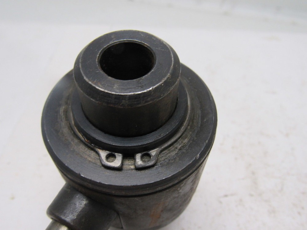Kipp "Actima" Clamping Device W/Through Hole