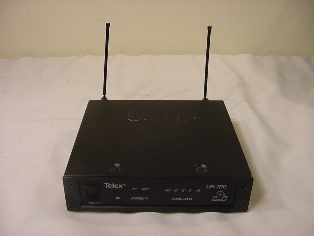 TELEX UR-700 WIRELESS MICROPHONE SYSTEM 71241