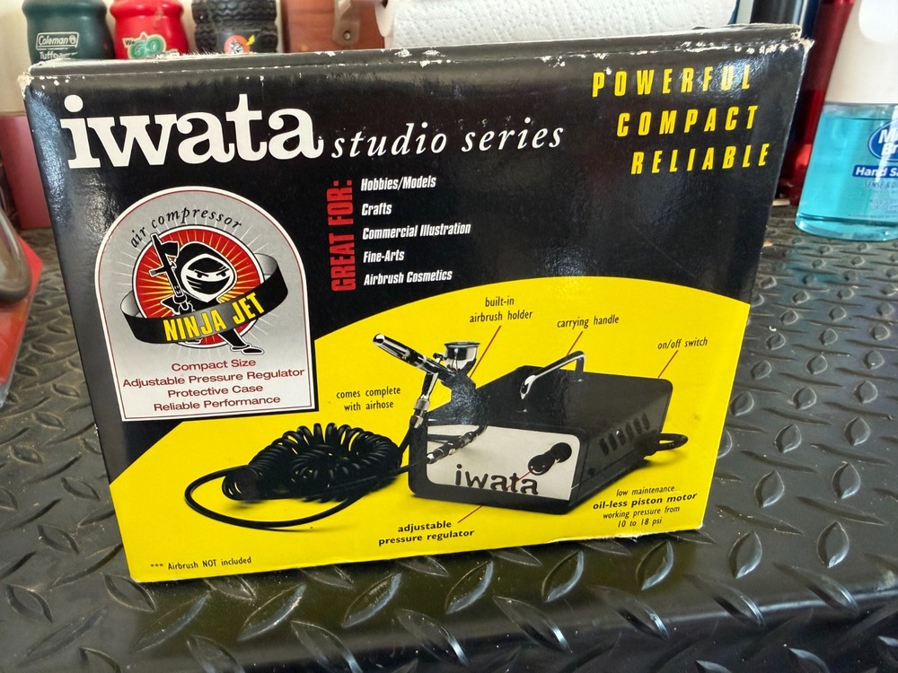 Iwata Is35m Studio Series Ninja Jet Air Compressor