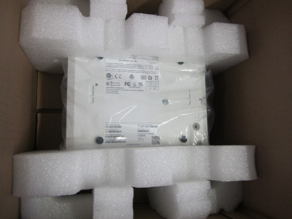 Cisco Catalyst CG418-E WIRELESS ROUTER