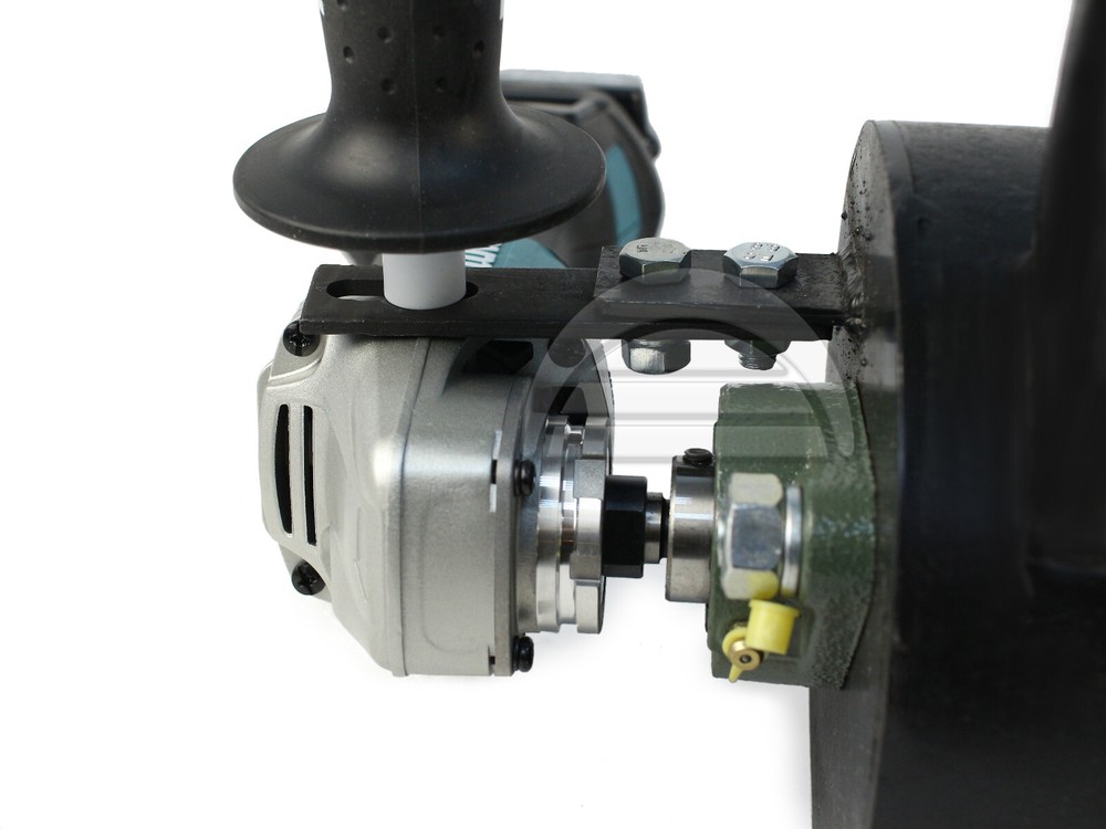 Portable Rock Crusher Mobile Sampling Pulverizer Powered by Angle Grinder