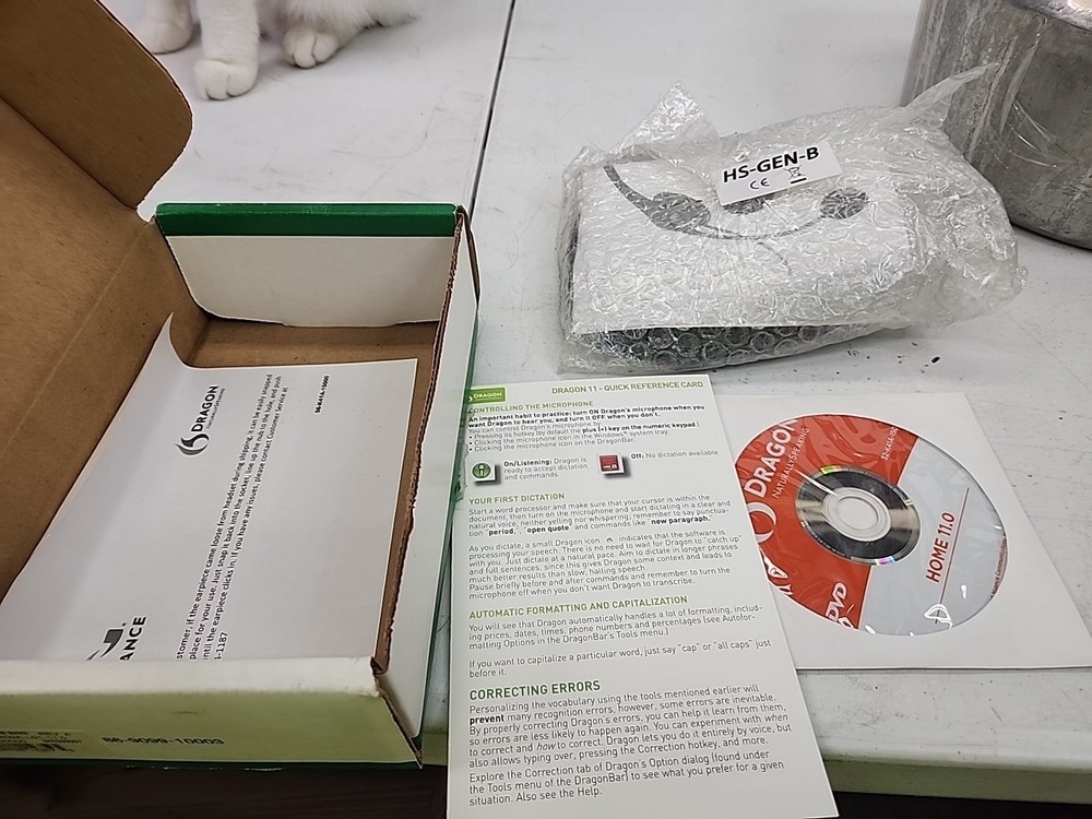 NUANCE DRAGON Speech Recognition Software DVD-ROM Version 11 w/HS-GEN-B HEADSET