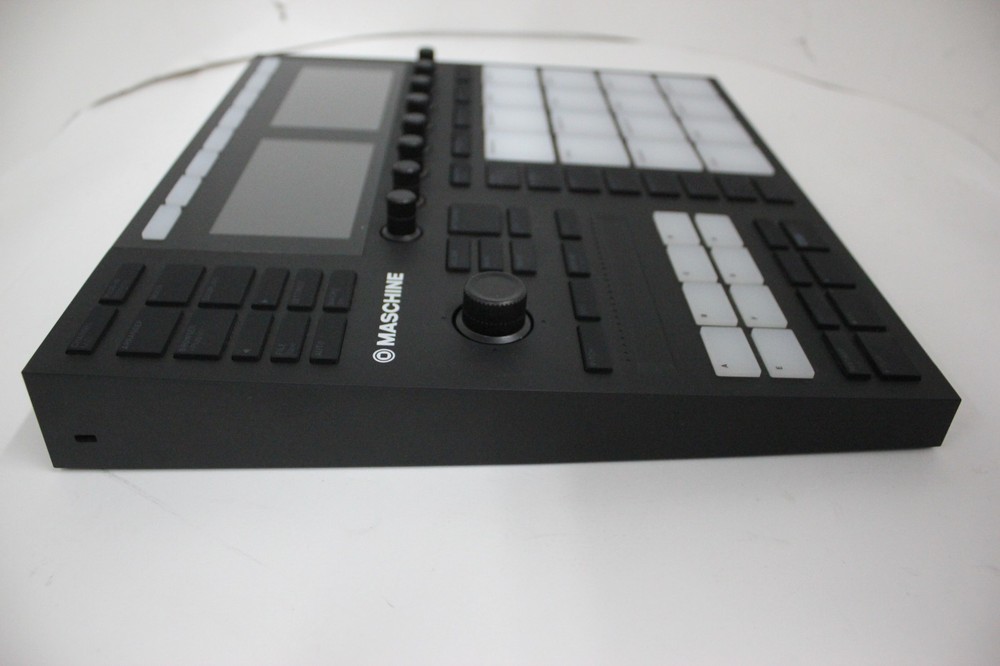 Native Instruments Maschine Mk3 Drum Controller