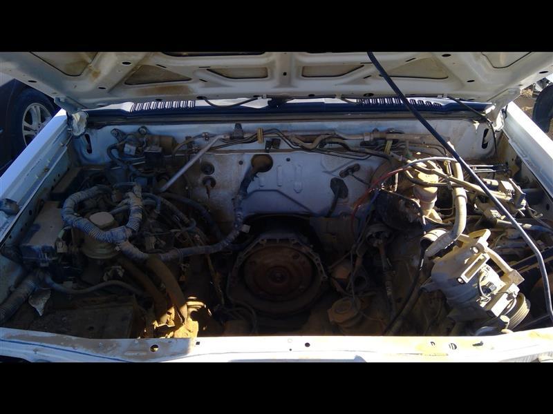 Used Front Right Steering Knuckle fits: 2000 Nissan Frontier 4x4 Front Right Gra