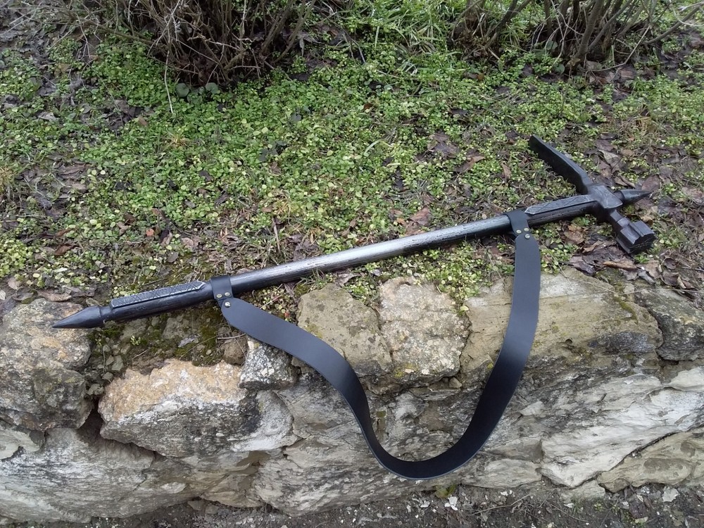 Dwarven hammer - pickaxe