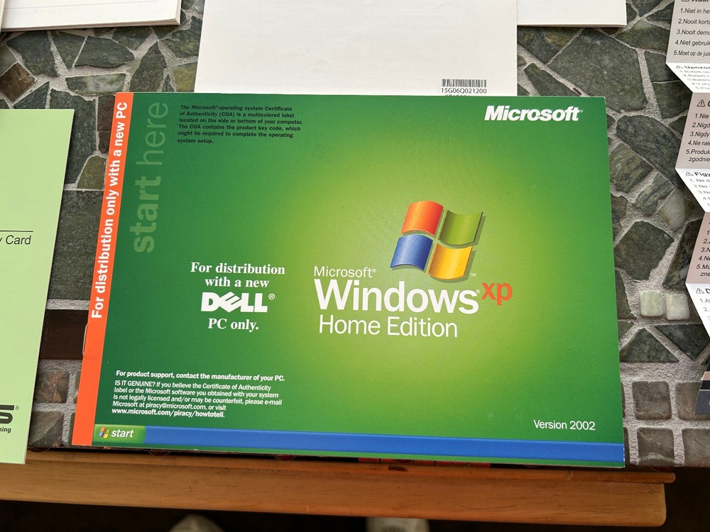 Asus Eee PC Windows XP Edition disks, booklets, start guide