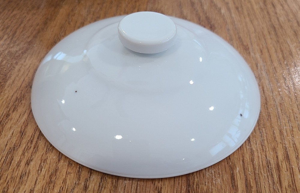 China Candy dish with lid 5" Blanc