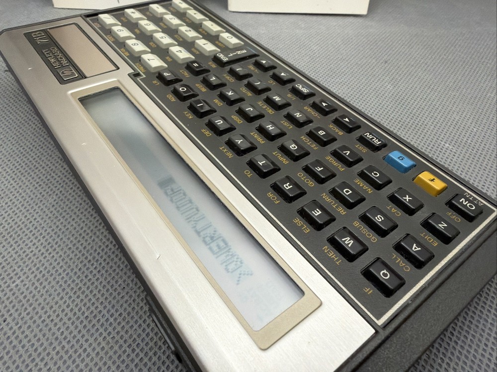 HP 71B Hewlett Packard Calculator HP-71B, Good Condition