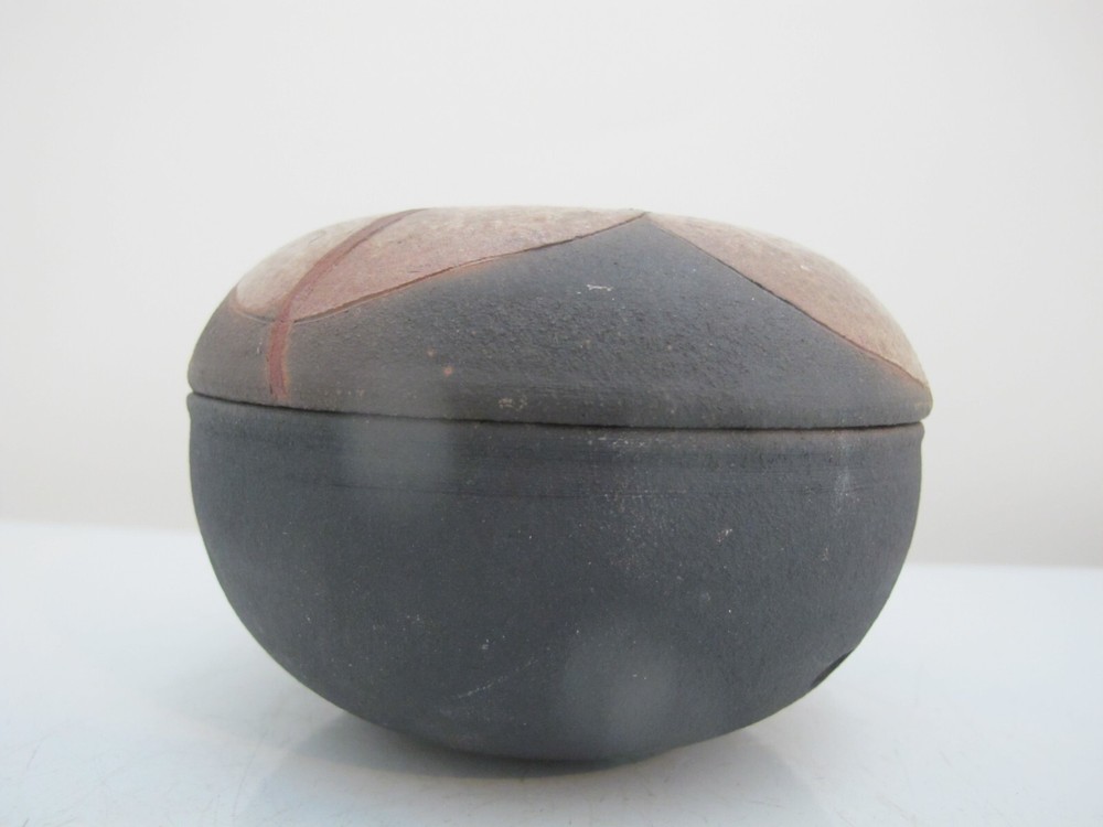 FRANK BOYDEN Oregon Earthenware Pottery Small Round NATURE Inspired BOX with Lid