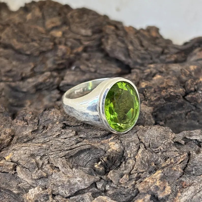 Solid 925 Sterling Silver Natural Peridot Oval Gemstone Handmade Statement Ring