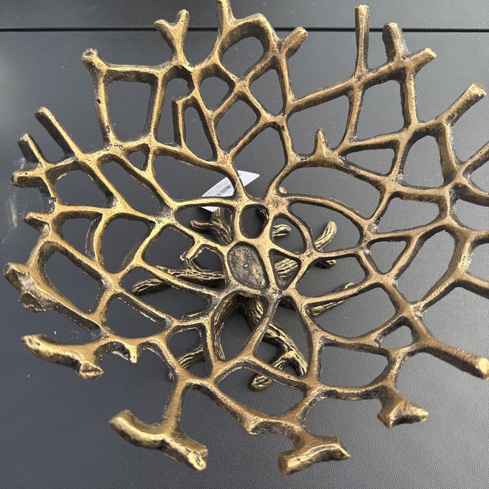 Coral basket
