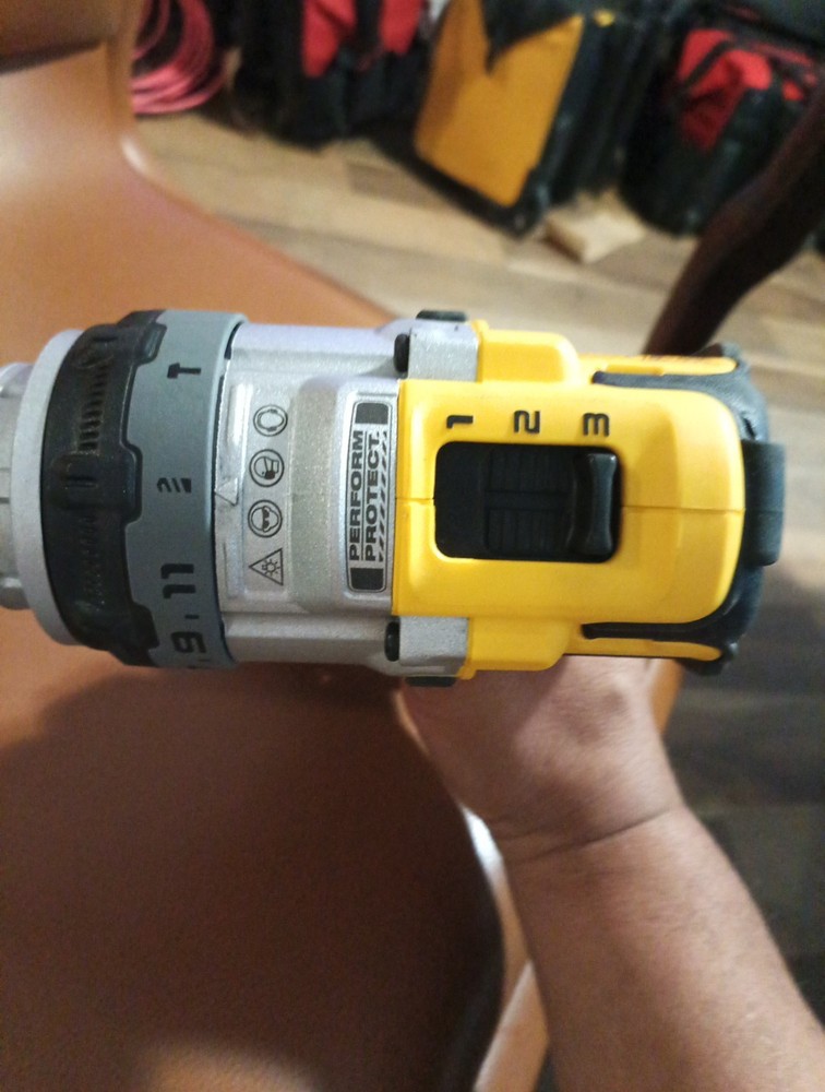Taladro DeWalt Xr Perform Proteted. Tool Only