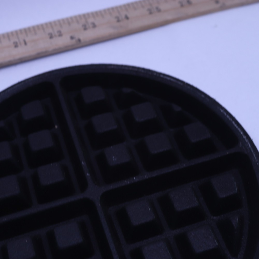 Waffle Insert Black 7-1/2"