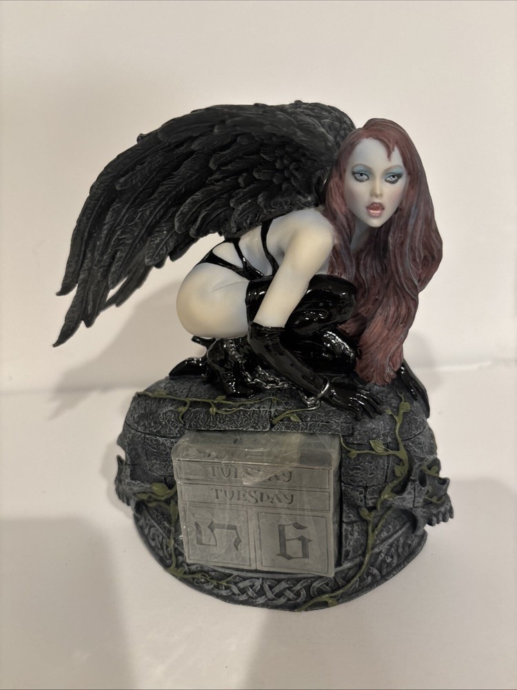 Gothic Vampire Angel Changeable Date Holder
