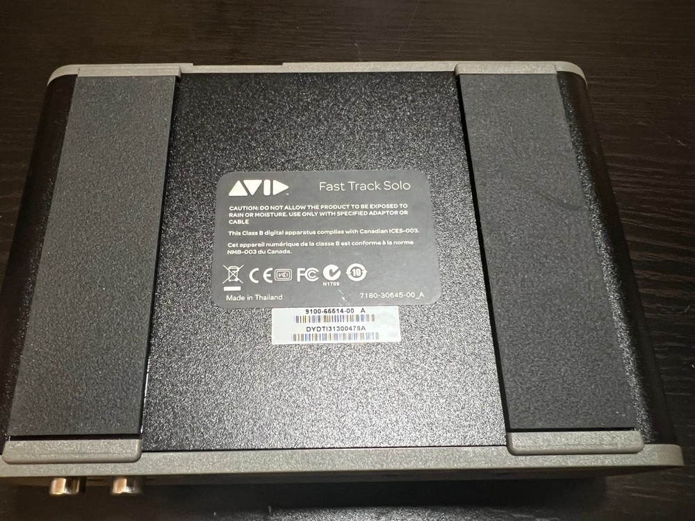 AVID Fast Track Solo Guitar/Vocal Recording System Interface