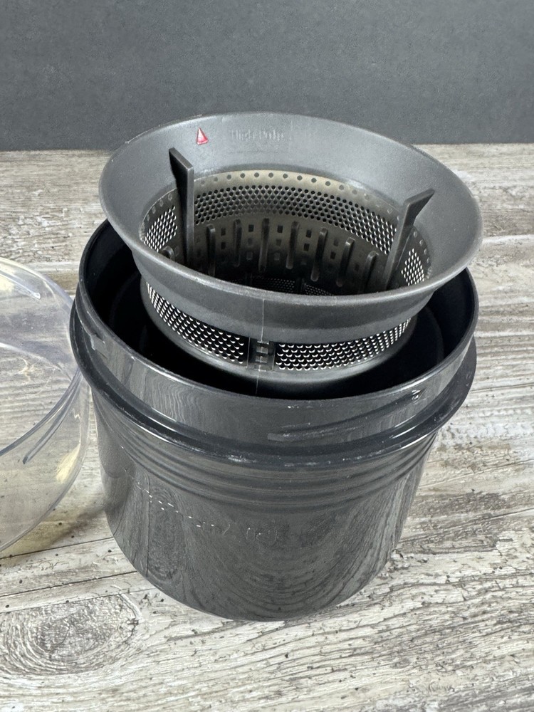 KITCHENAID JUICER SCREENS AND STORAGE CONTAINER. HIGH PULP AND SAUCE SCREEN