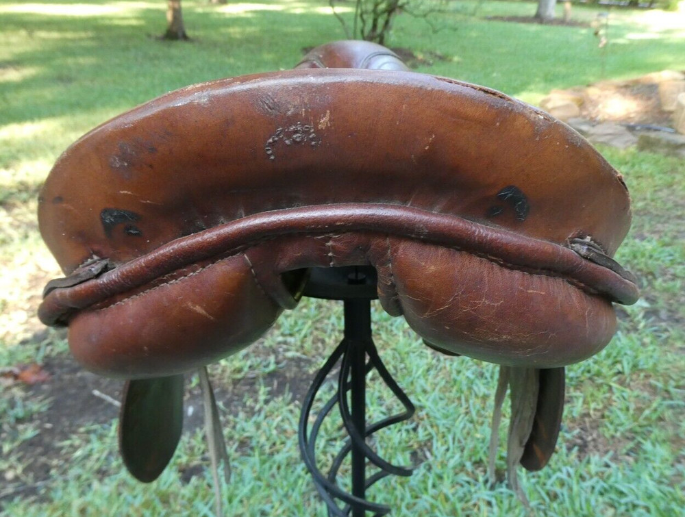 Rossi y Caruso for Simco 17" Leather Saddle