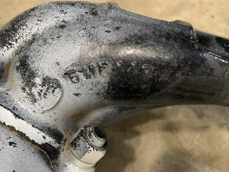 2001 Mack RD Cab Mount (630-10523)