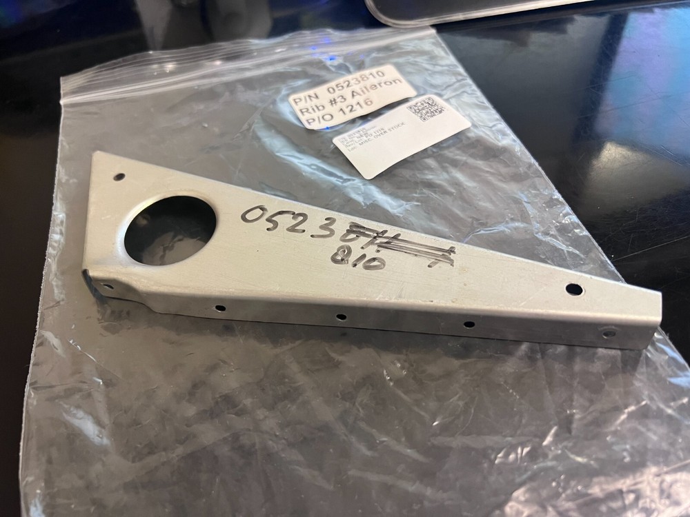 0523810 RIB #3 AILERION