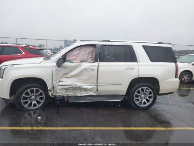 YUKON 2015 Glove Box 5008556