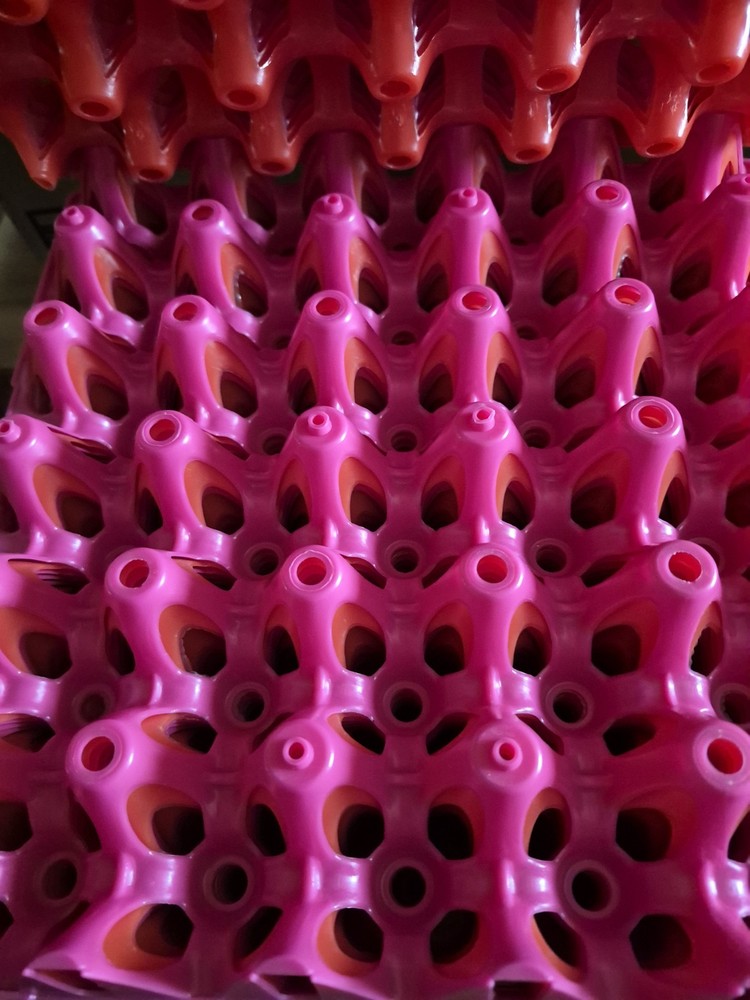 35 Used Plastic Egg Flats Holds 30 Per Flat.