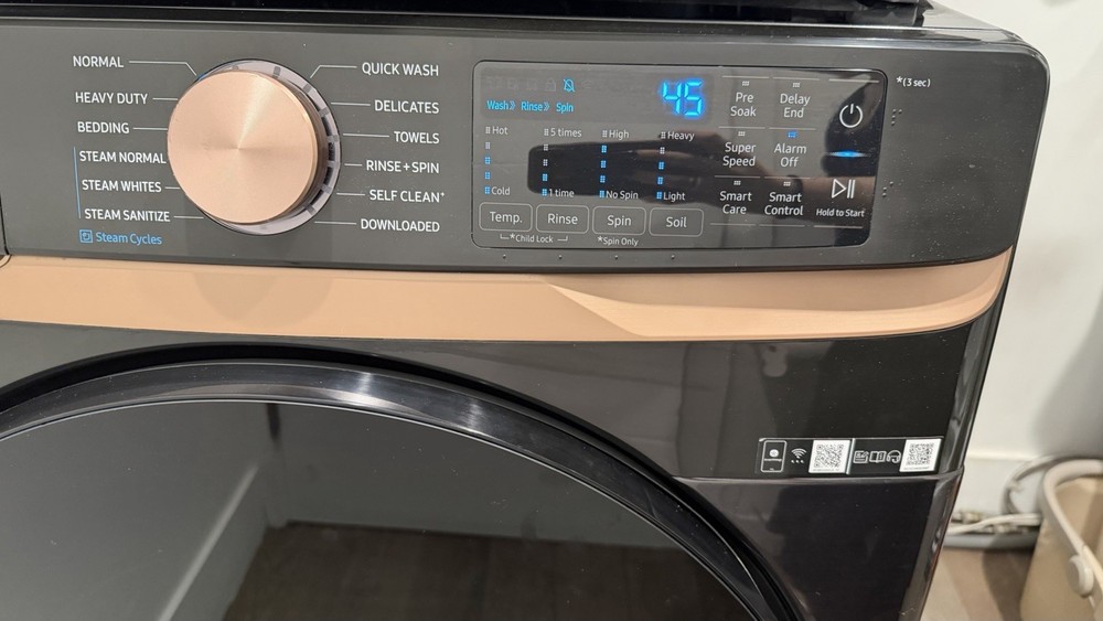 Samsung Stackable Washer Dryer Set Black SmartThings Steam SuperSpeed