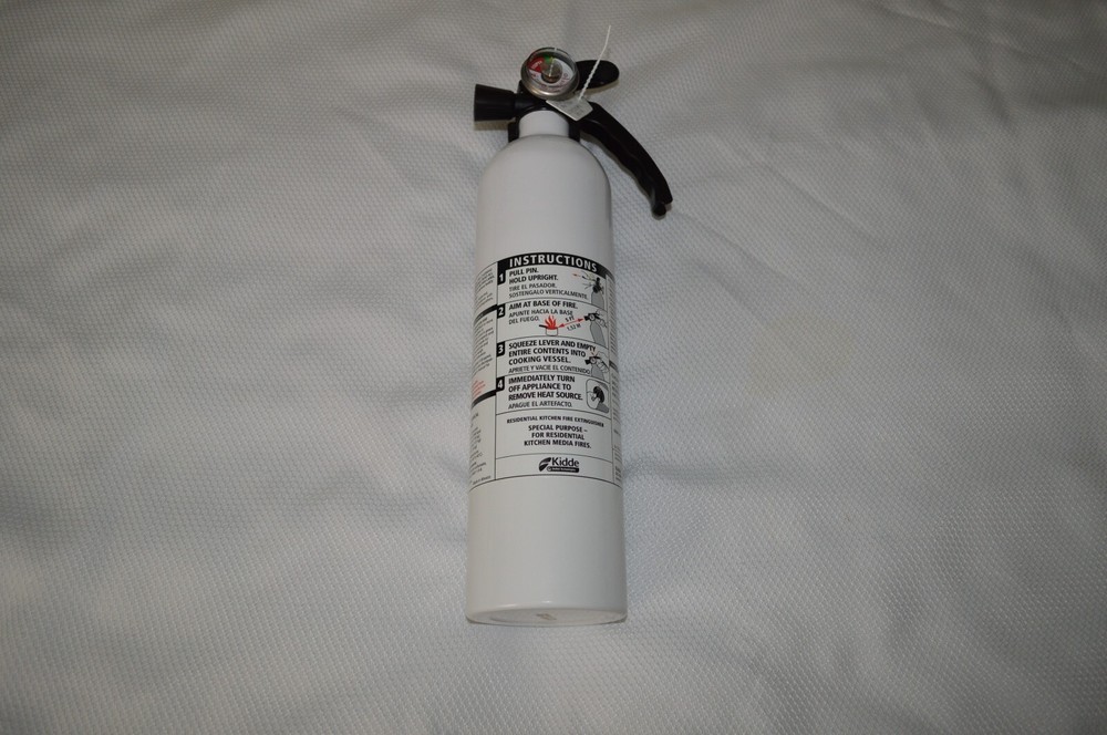 KIDDE ~ KITCHEN FIRE EXTINGUISHER ~ EASY MOUNT BRACKET ~ RESSP ~ DRY CHEMICAL