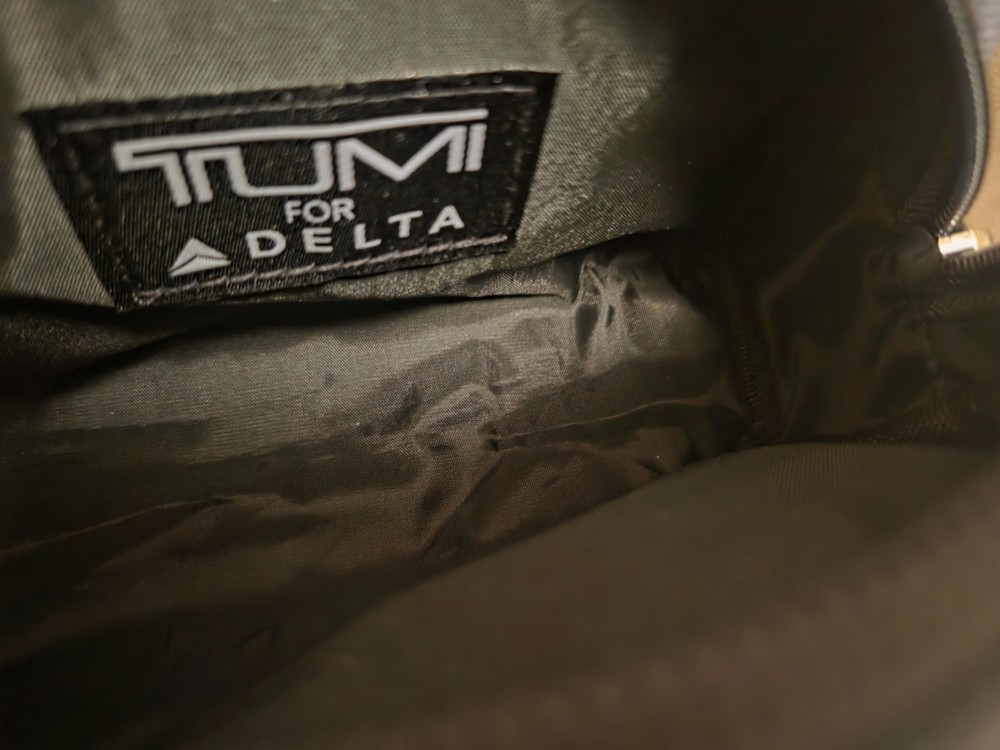 TUMI for Delta Airlines Grey Amenity Kit Toiletry Bag First Class