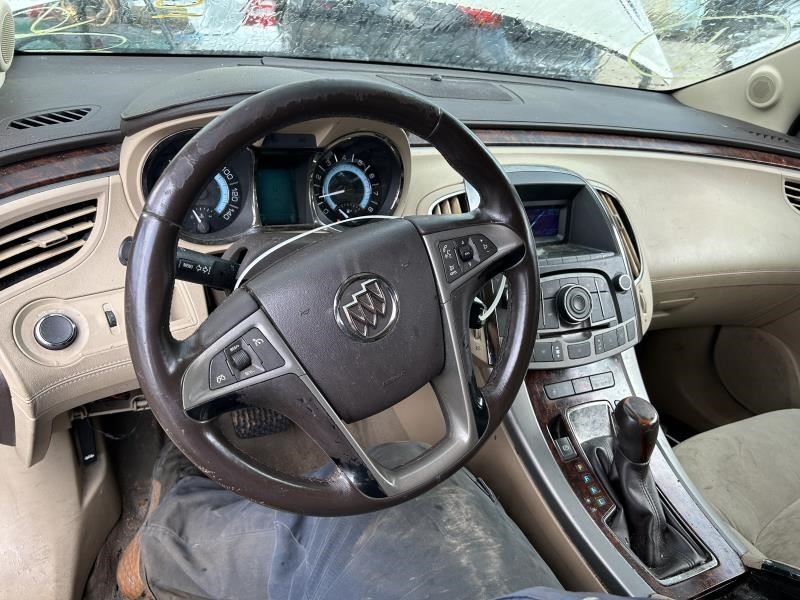 LACROSSE 2011 Fuse Box Cabin 104621848