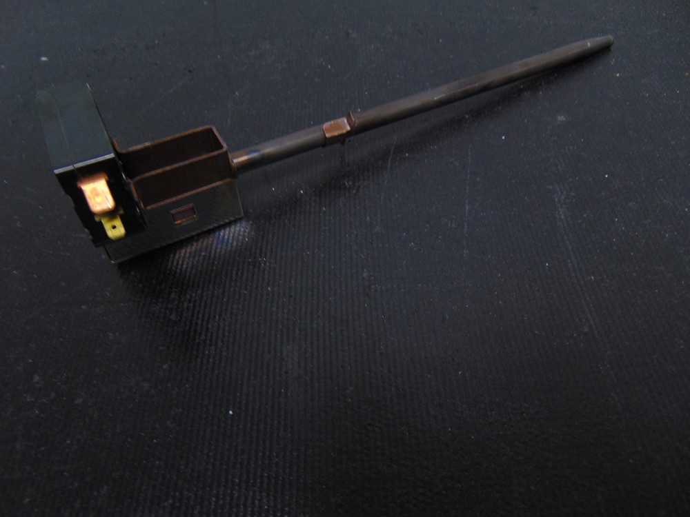 GE Range JBP24G0J4AD Thermal Switch 406C652P001