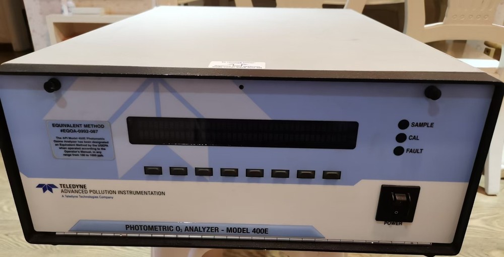 TELEDYNE PHOTOMETRIC O3 ANALYZER -MODEL 400E analytical instrument