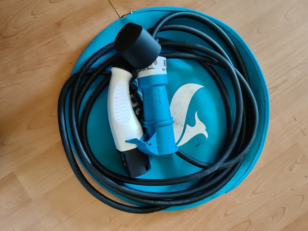 Th!nk city type 2 cable