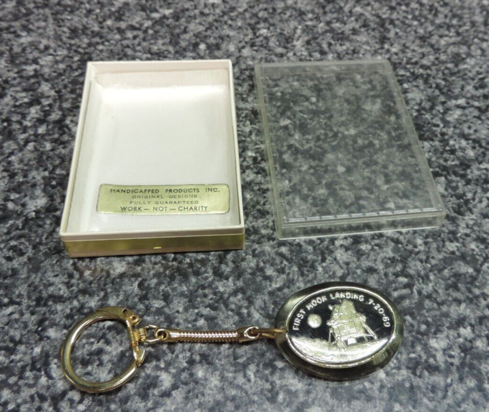 First Moon Landing 7/20/1969 Keychain Original Box Clean SpaceOne Small Step