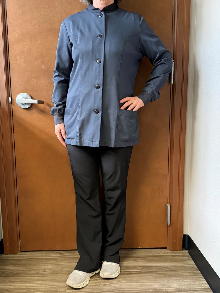 MEDICAL/DENTAL LAB COATS SIZE SMALL