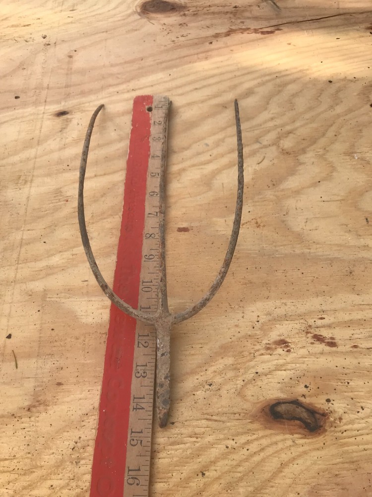 Fork Rake Head 3 Thines Rusty Rustic no handle Original Vintage Primitive Metal