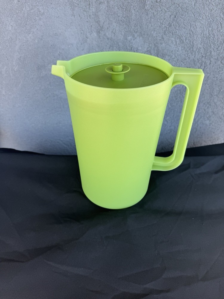 Tupperware Gallon Pitcher with Push Button Seal Basil Green New