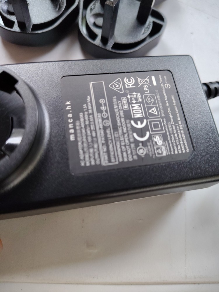 Manca Power Supply Base With 20 Adapters