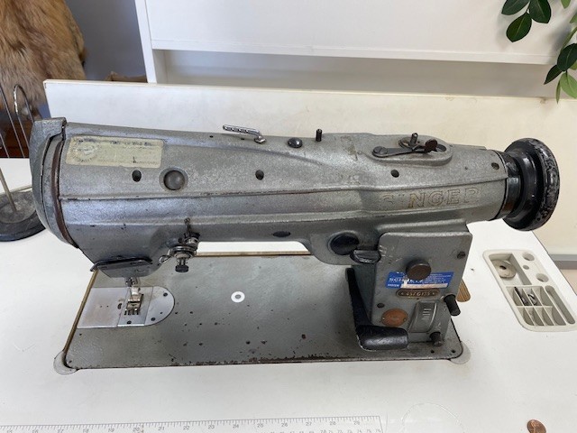 Singer 457G135