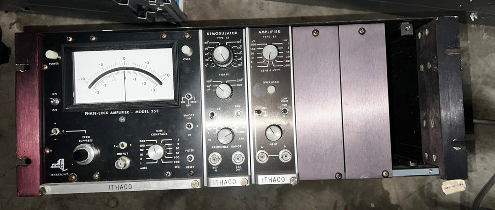 Ithaco Phase-Lock Amplifier Model 353