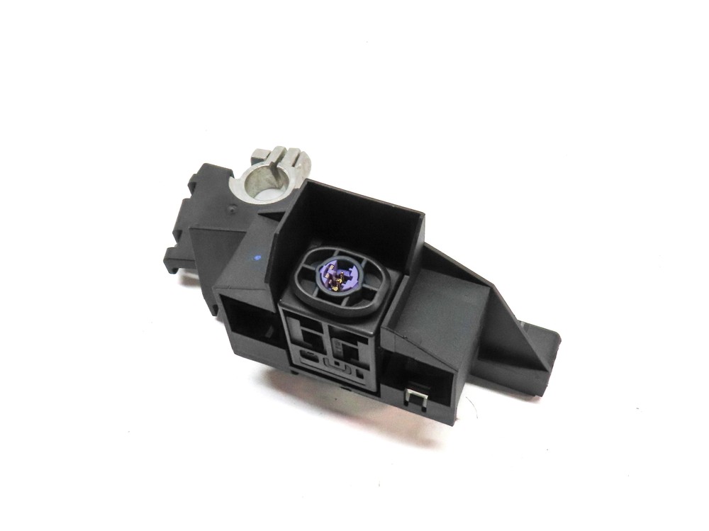 2016 PORSCHE MACAN (95B) NEGATIVE BATTERY OVERLOAD FUSE TERMINAL