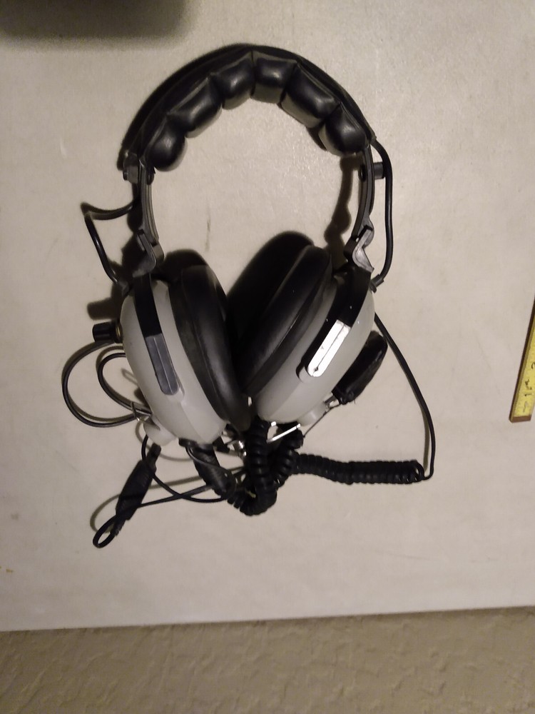 Soft Comm Avionics Headset PreOwned-XLNT! NonProfit Educational Organization