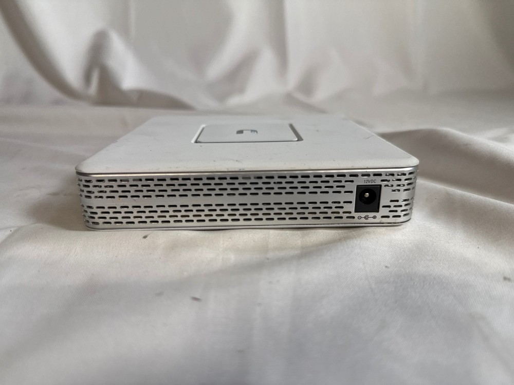 Ubiquiti Networks USG Unifi Security Gateway Router
