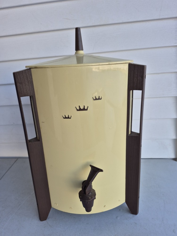 VINTAGE MID-CENTURY REGAL WARE 7530 COFFEE MAKER