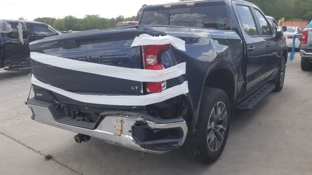 20 CHEVY SILVERADO 1500 AIR SHUTTER 5.3L