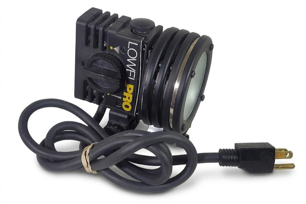 Lowel Pro Light 250W Tungsten Studio Video Interview Light w Clamp