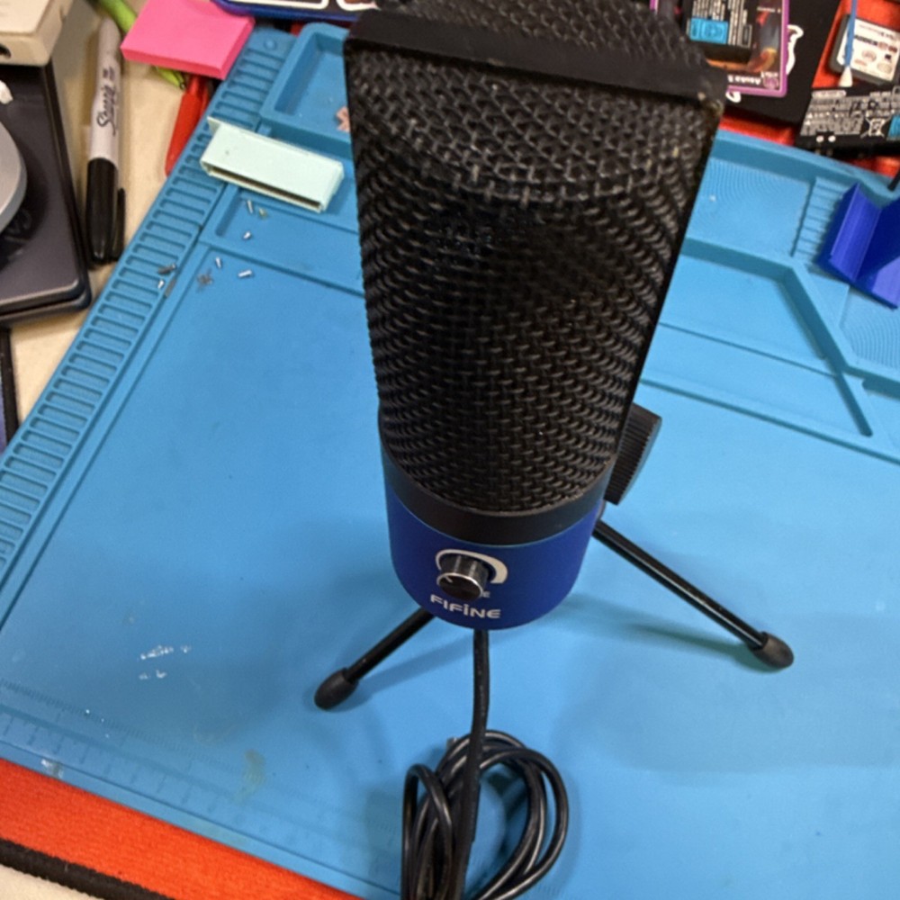FIFINE USB Microphone Freestanding Volume Control Blue Black