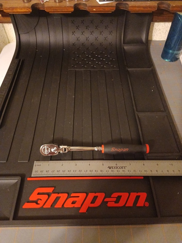 Snap-on 1/4" Dr Flex Head Red Soft Handle Ratchet THLF72