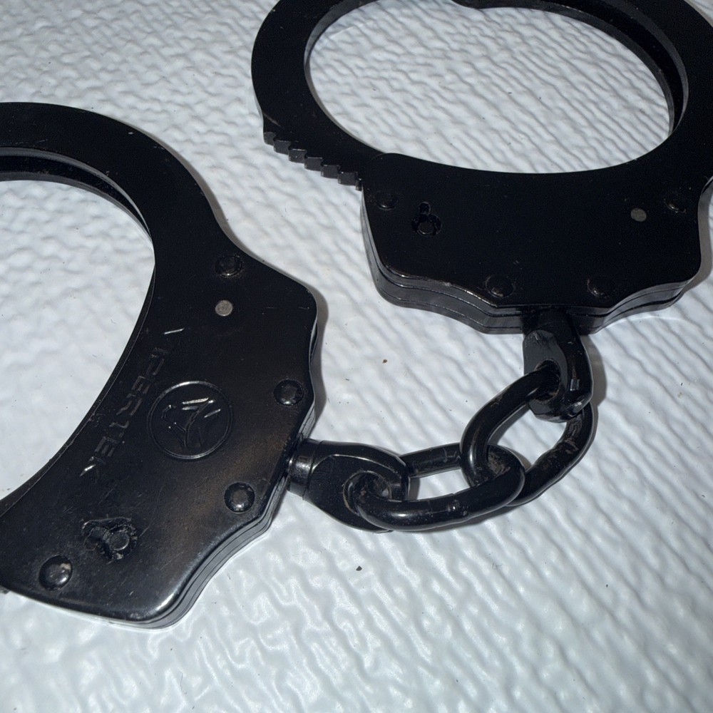 Black Vipertek Handcuffs No Keys
