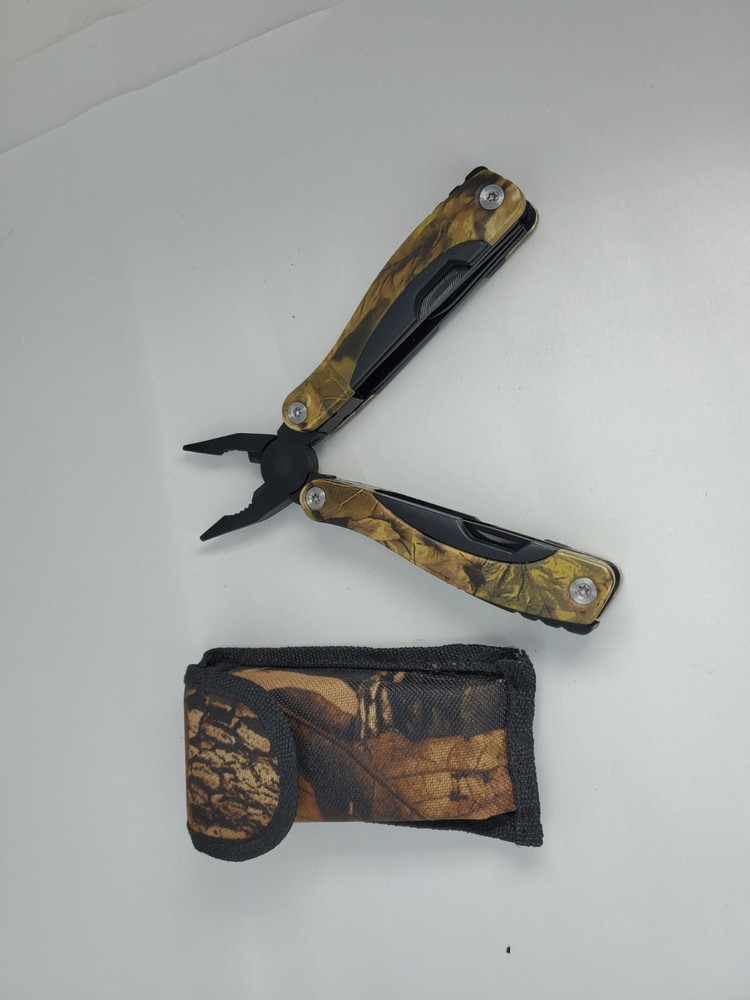 Multitool With Case Heavy Duty High Quality Camo New 9 Tools